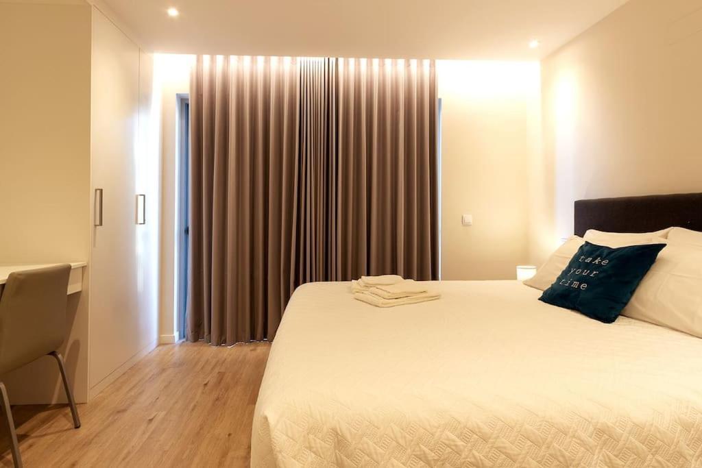 Luxury And Modern Apartment In Porto Moniz Center Bagian luar foto
