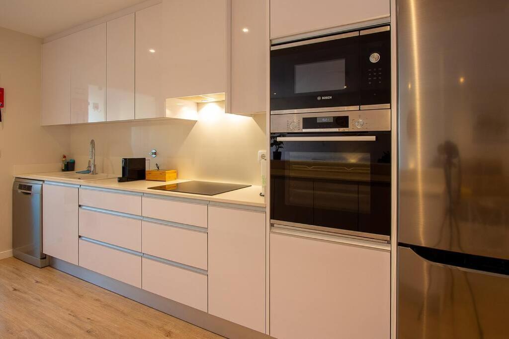 Luxury And Modern Apartment In Porto Moniz Center Bagian luar foto