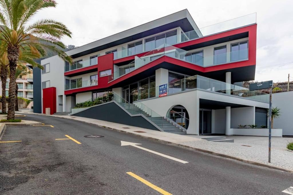 Luxury And Modern Apartment In Porto Moniz Center Bagian luar foto