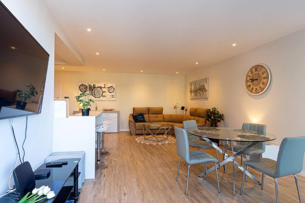 Luxury And Modern Apartment In Porto Moniz Center Bagian luar foto